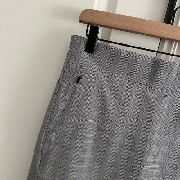 Athleta Plaid Soho Skort Size: 8 - Picture 4 of 10